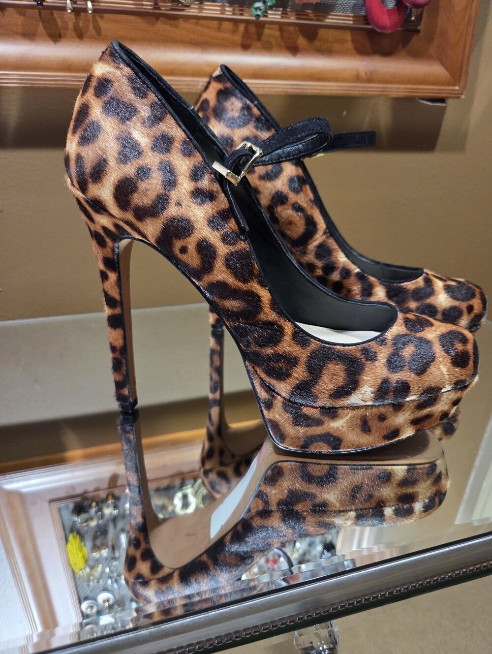 Jessica Simpson Leopard 🐆Print Mary Jane Platform Pumps - Black Strap